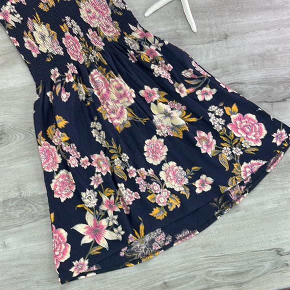 🔆BILLABONG 🔆 OFF BEACH FLORAL DRESS - Picture 7 of 10
